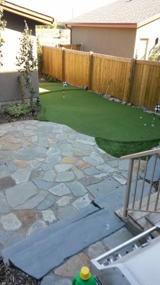 Putting Greens & Synthetic Turf