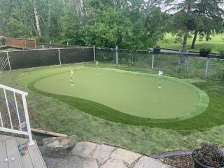 Putting Greens & Synthetic Turf